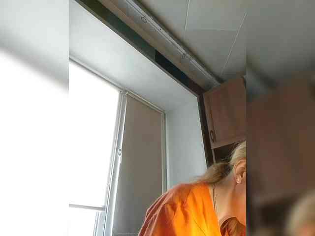 kiss_a webcam