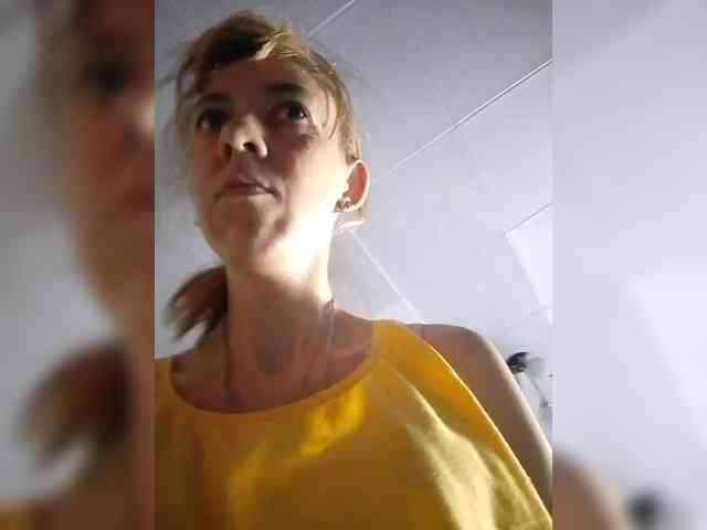 kiss_a webcam