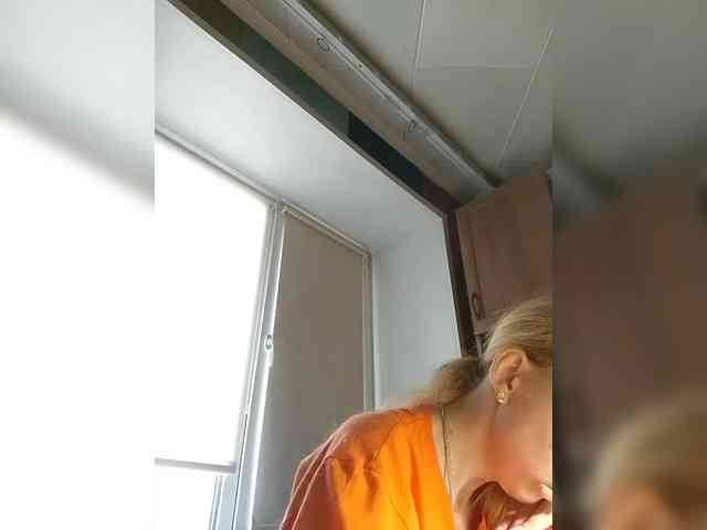 kiss_a webcam