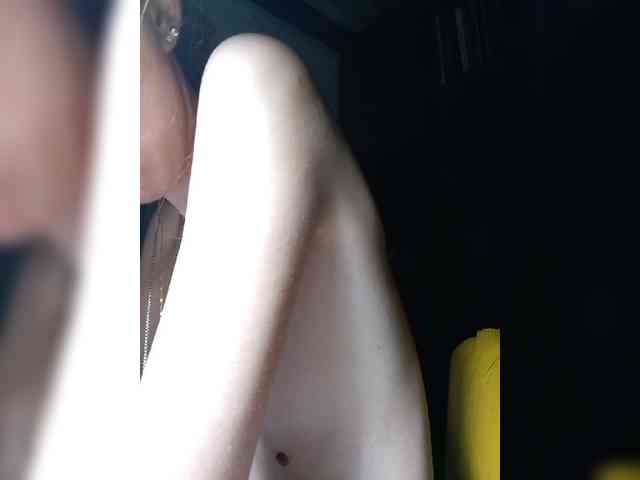 kiss_a webcam