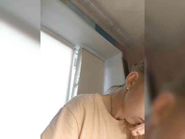 kiss_a webcam