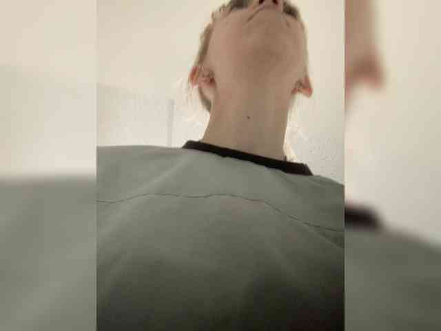 kiss_a webcam