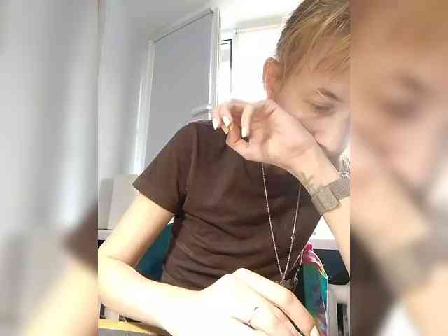 kiss_a webcam