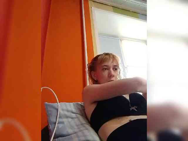 kiss_a webcam