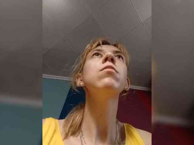 kiss_a webcam
