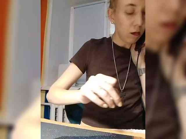 kiss_a webcam