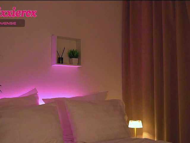 V1CTORYA live cam on BongaCams