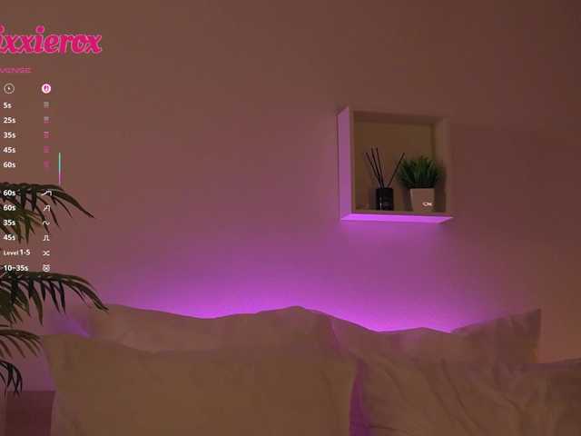 V1CTORYA's BongaCams show and profile