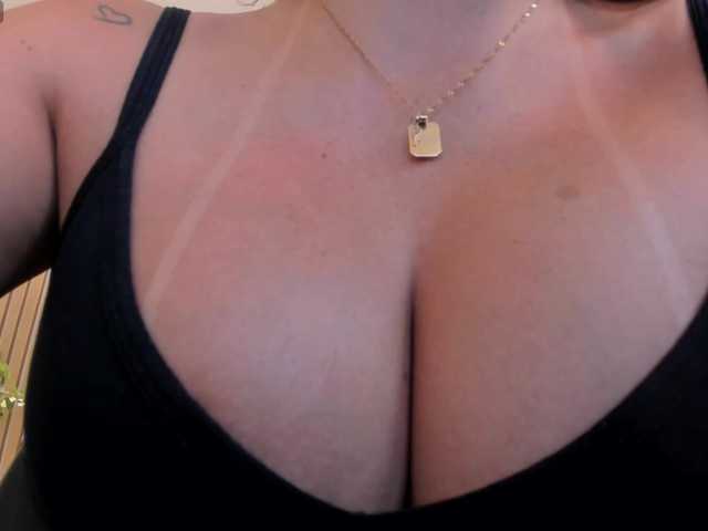 AbbyDalton live cam on BongaCams