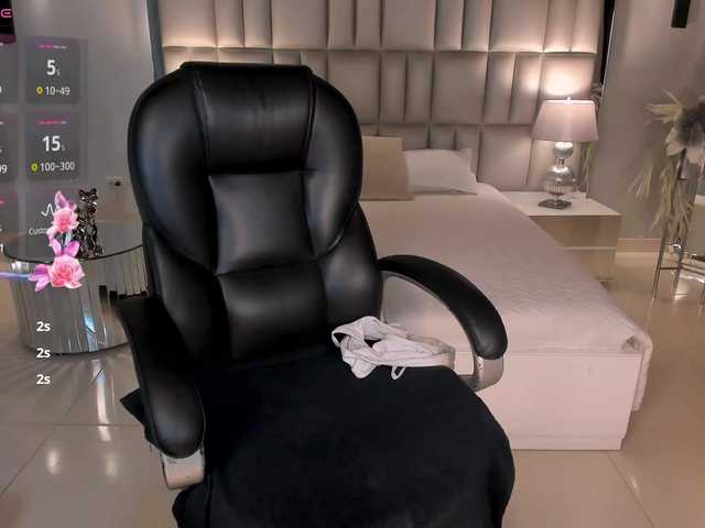 AbbyDalton live cam on BongaCams