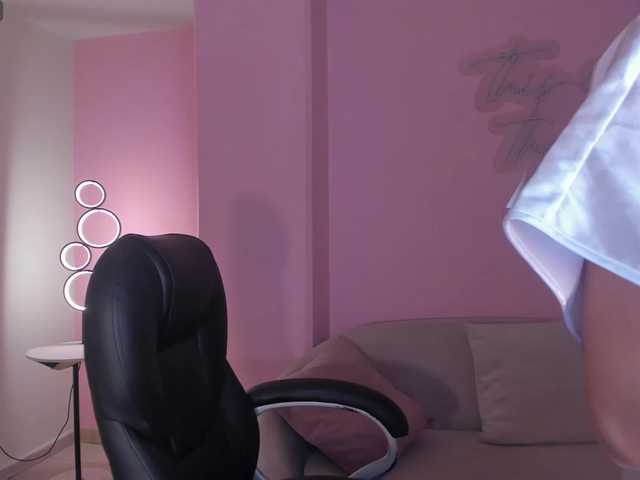 AbbyDalton live cam on BongaCams