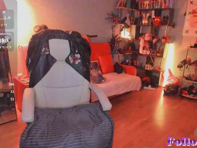 GinaMiracle webcam