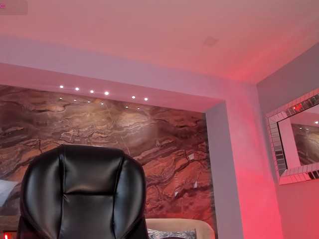 EveBenson live cam on BongaCams