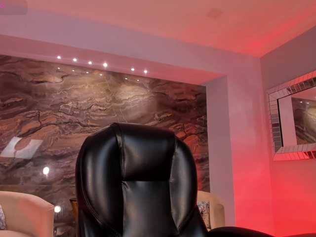 EveBenson live cam on BongaCams