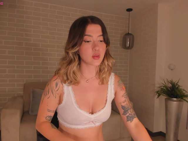 EveBenson live webcam show