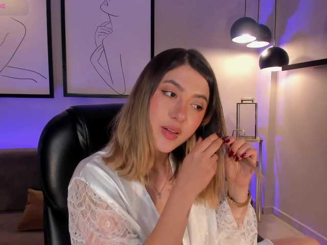 EveBenson live cam on BongaCams