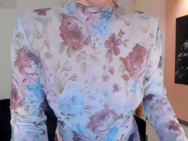 EveBenson live cam on BongaCams