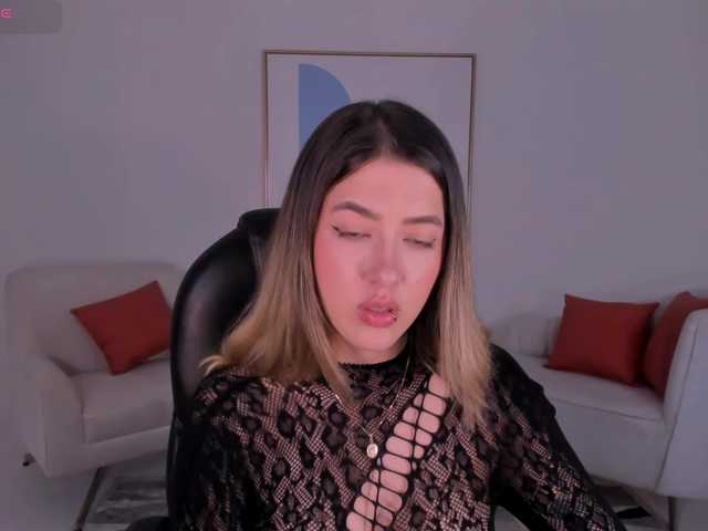 EveBenson live cam on BongaCams