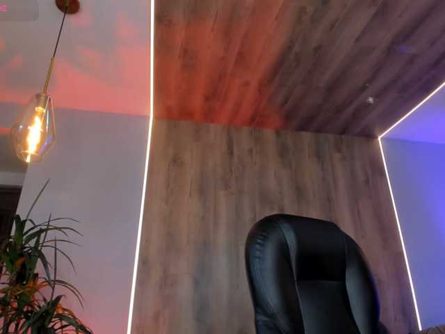 EveBenson live cam on BongaCams