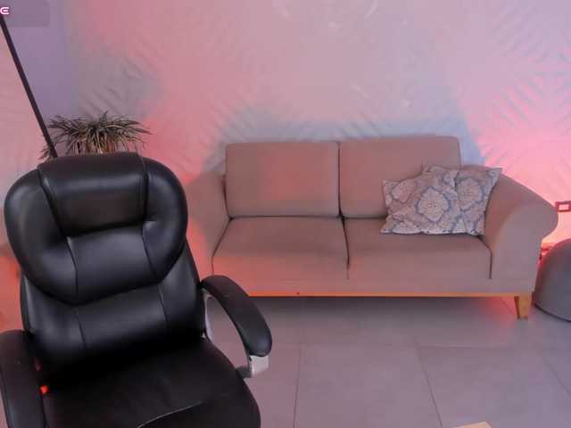 EveBenson live cam on BongaCams