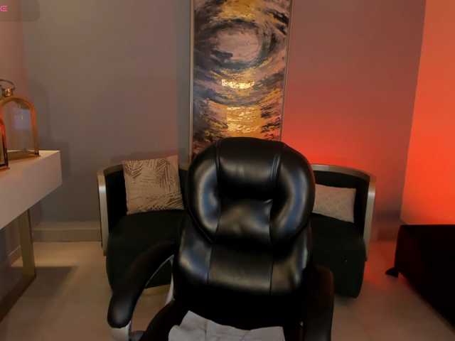 EveBenson live cam on BongaCams