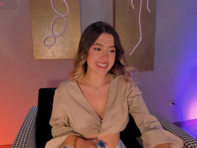 EveBenson live cam on BongaCams
