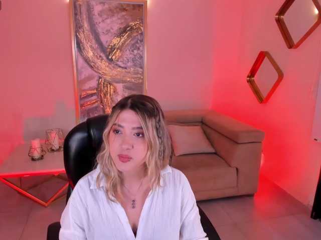 EveBenson live cam on BongaCams