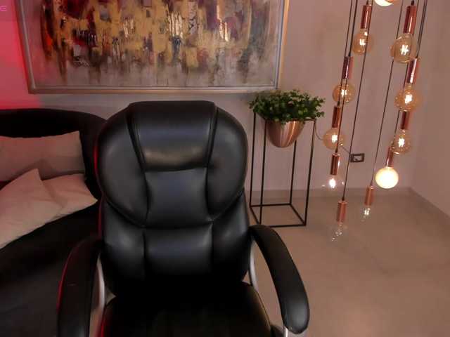 EveBenson live cam on BongaCams