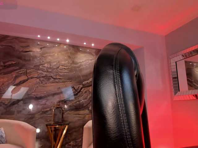 EveBenson live cam on BongaCams
