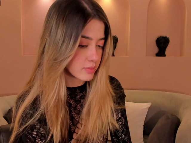 EveBenson's BongaCams show and profile