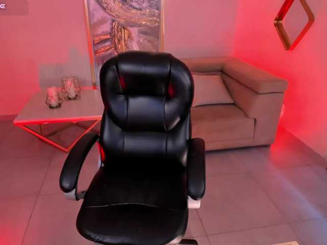 EveBenson live cam on BongaCams