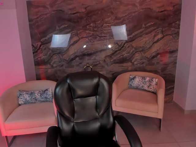 EveBenson live cam on BongaCams