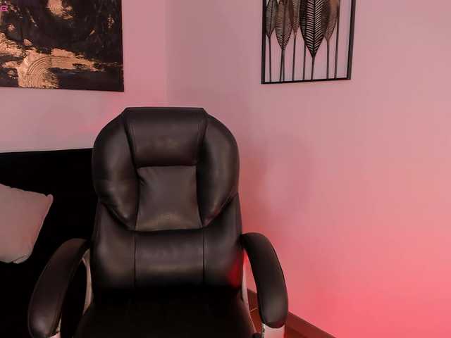 EveBenson live cam on BongaCams