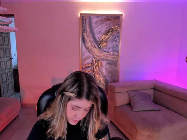 EveBenson live cam on BongaCams