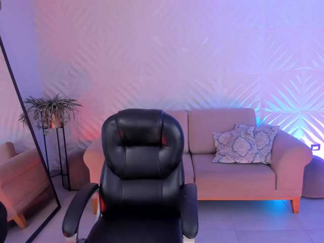 EveBenson live cam on BongaCams