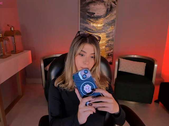 EveBenson live cam on BongaCams