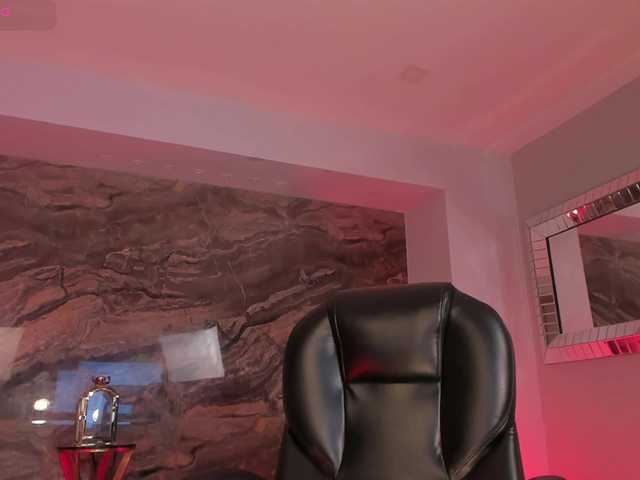 EveBenson live cam on BongaCams