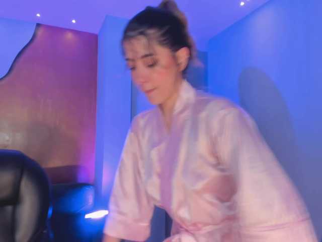 EveBenson live cam on BongaCams