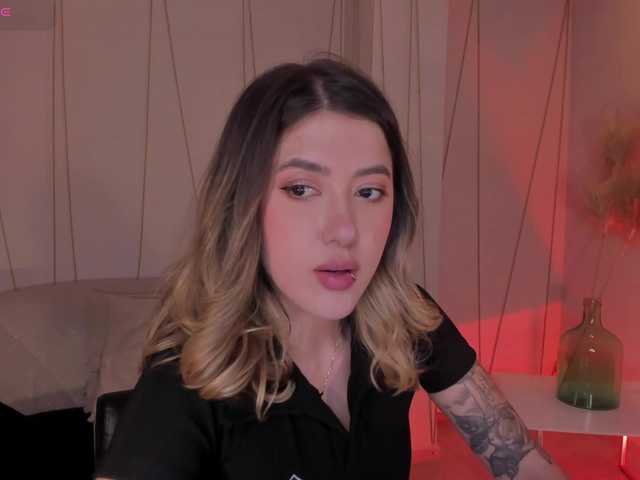 EveBenson live cam on BongaCams