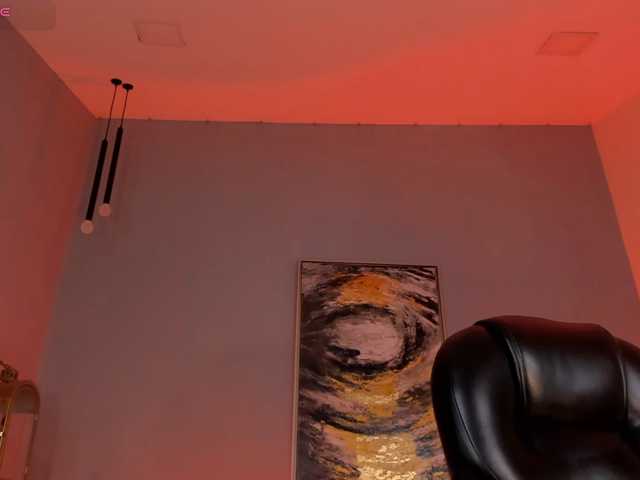 EveBenson, en directo ahora en BongaCams
