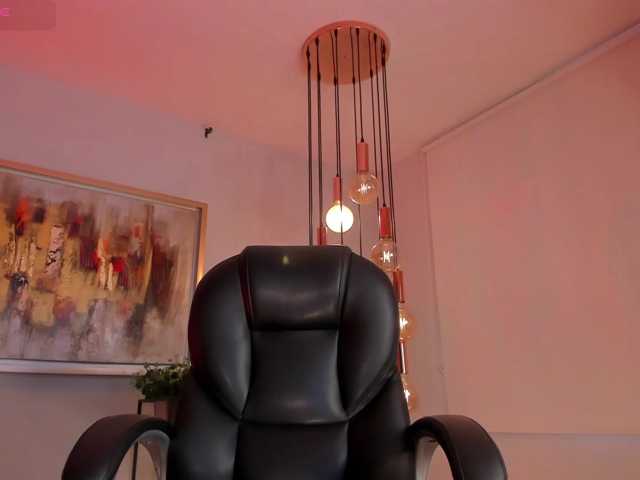 EveBenson live cam on BongaCams
