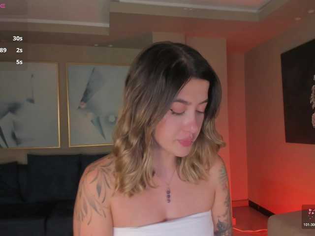 EveBenson live cam on BongaCams