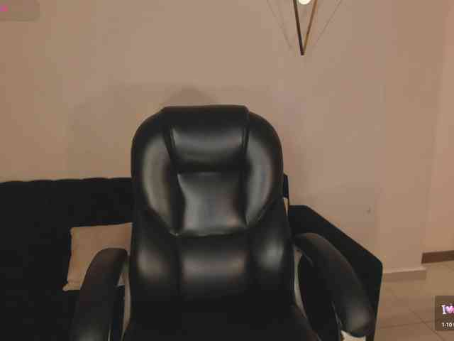 EveBenson webcam