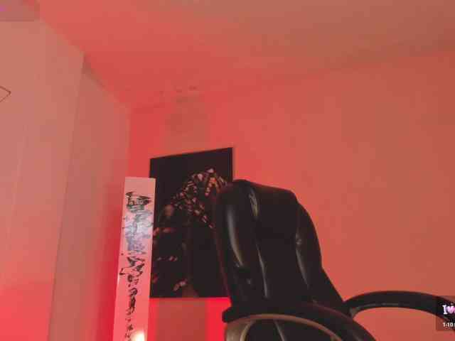 EveBenson webcam