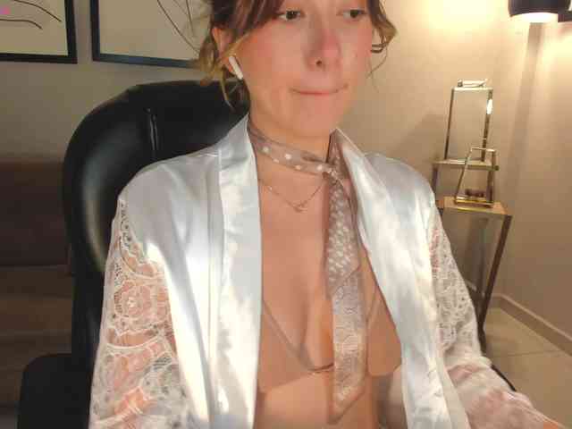 EveBenson webcam