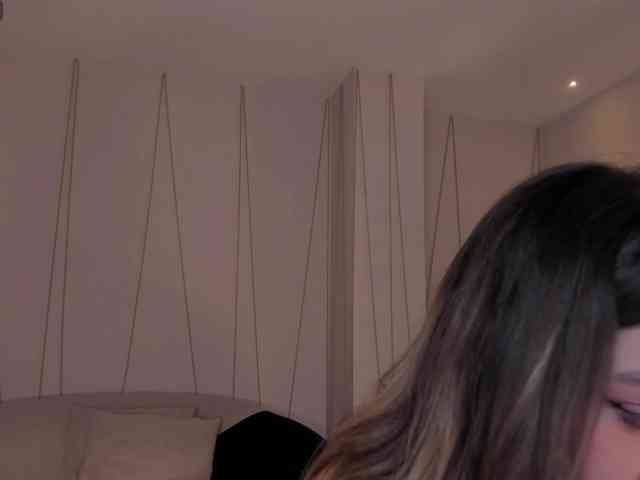 EveBenson webcam