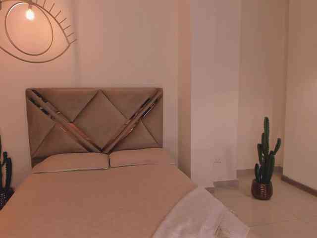 EveBenson webcam