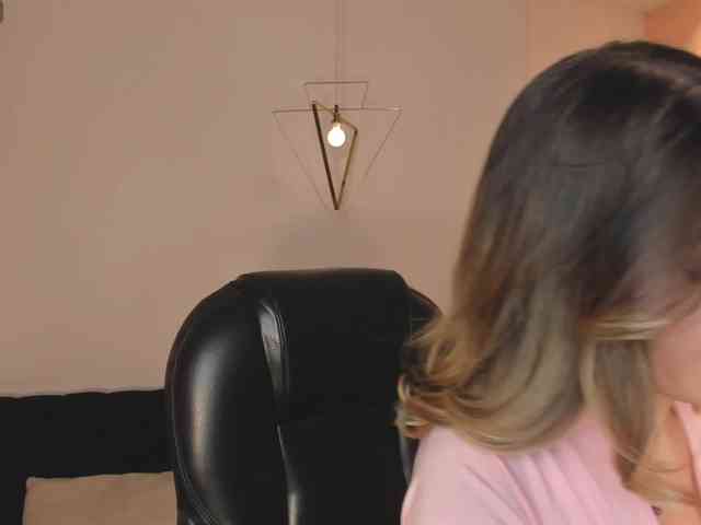 EveBenson webcam