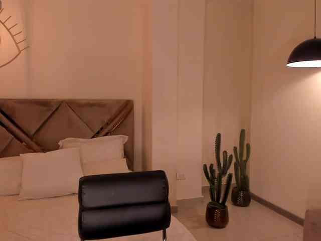 EveBenson webcam