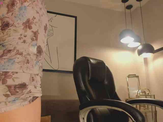 EveBenson webcam
